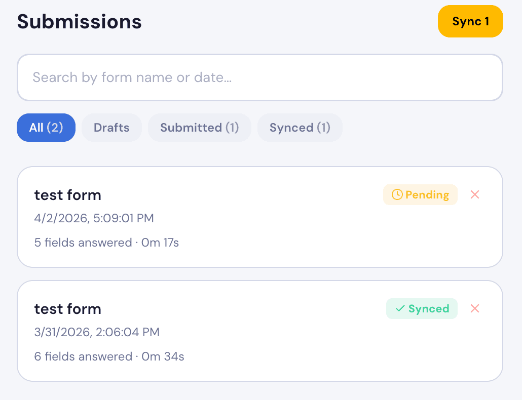 FieldForm submissions list showing synced and pending status
